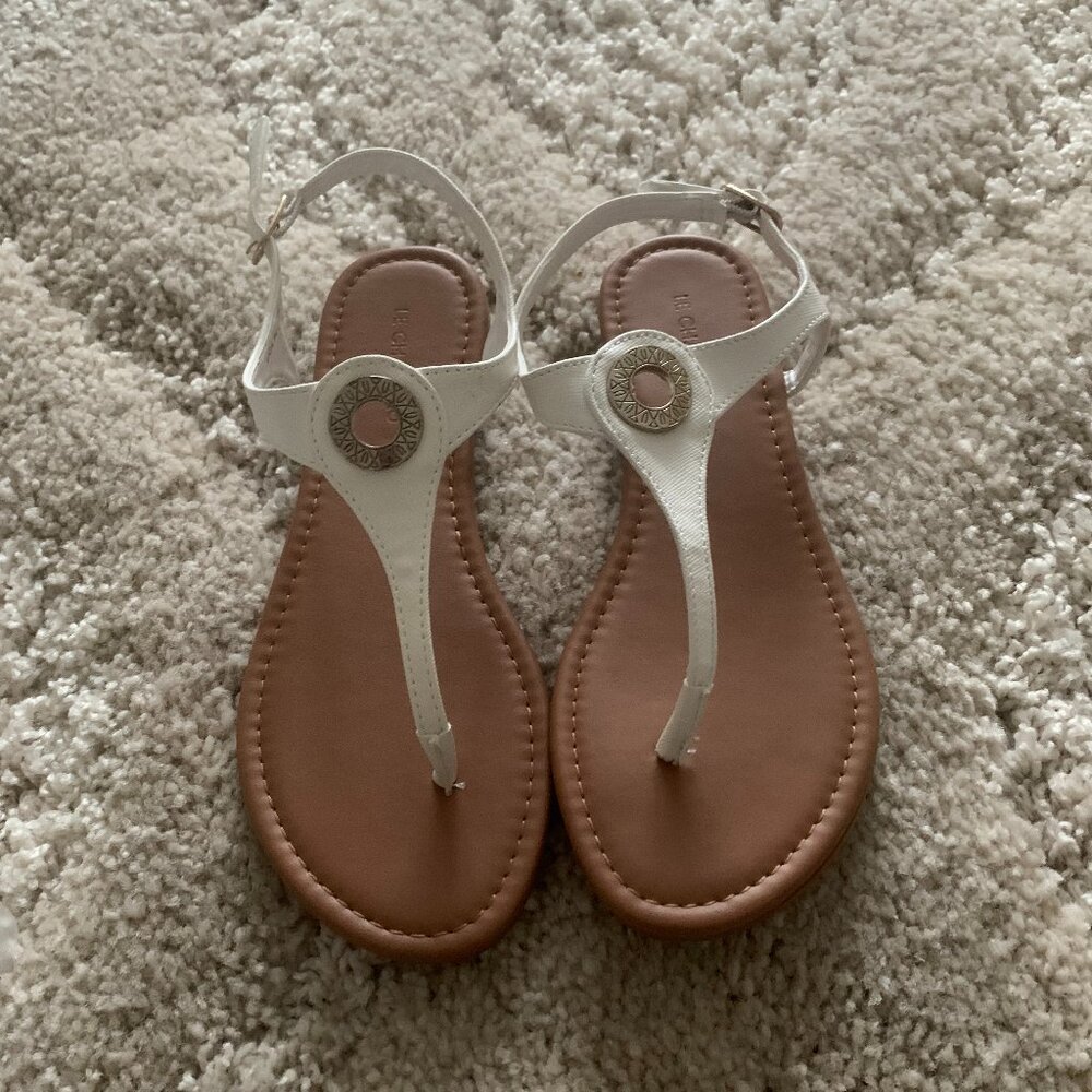 Le Chateau White  Flat Sandals (Brand New)